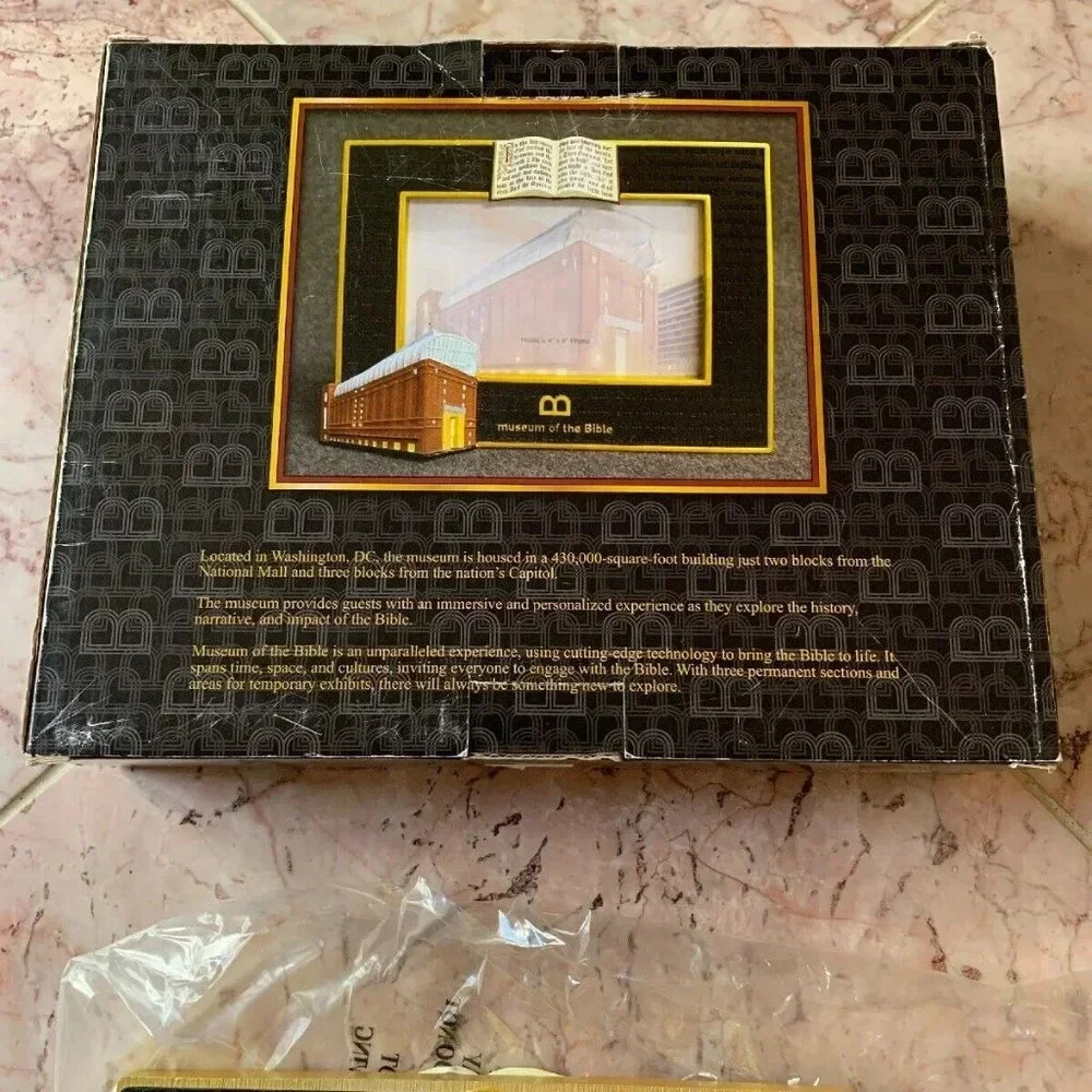 NIB Museum Of The Bible DC Souvenir Picture Frame